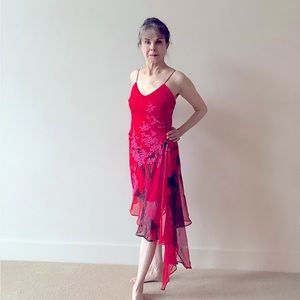 Red SILK dress w liner & adjustable spaghetti straps size 4-6.
